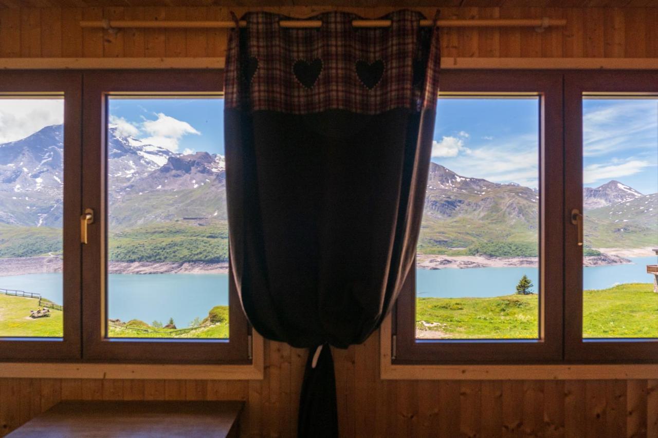 Hotel Les Roches Blanches Lanslebourg-Mont-Cenis Exteriér fotografie